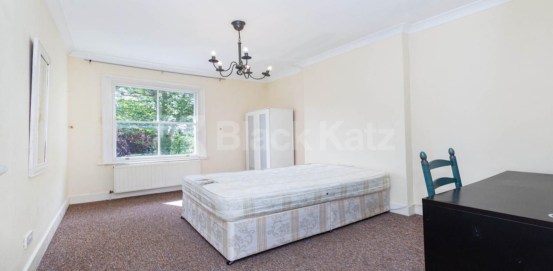 			3 Bedroom, 1 bath, 1 reception Flat			 Brecknock Road, Tufnell Park